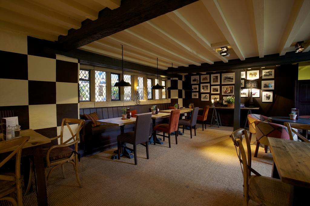 The Broadway Hotel ภายนอก รูปภาพ